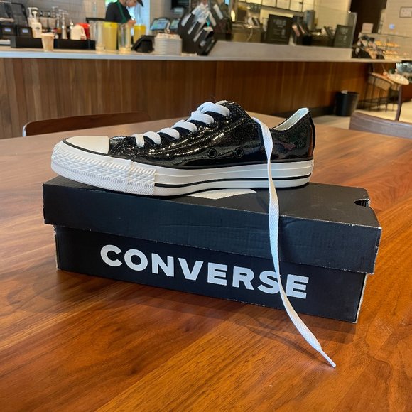 Low Top Converse - Picture 3 of 3
